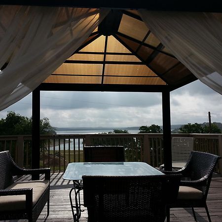 Lodge At Turkey Cove Canyon Lake Exterior photo