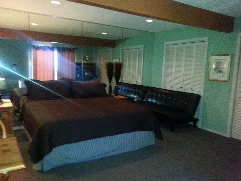 Lodge At Turkey Cove Canyon Lake Exterior photo